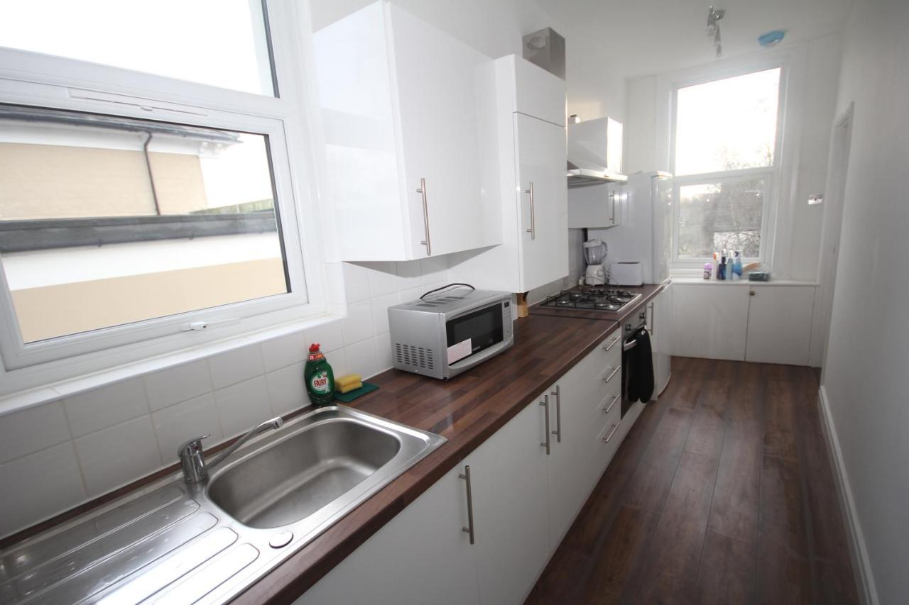 Great West Road Apartments Flat C لندن المظهر الخارجي الصورة