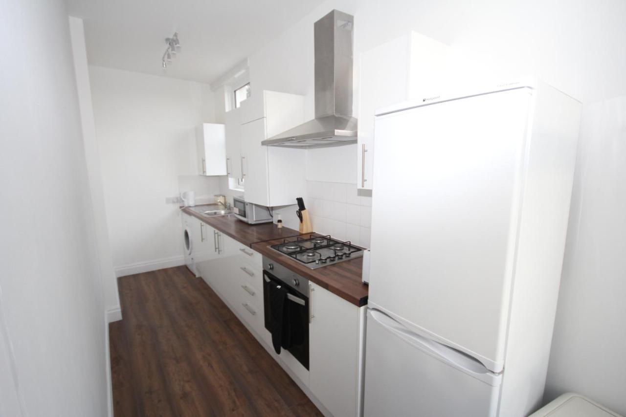 Great West Road Apartments Flat C لندن المظهر الخارجي الصورة